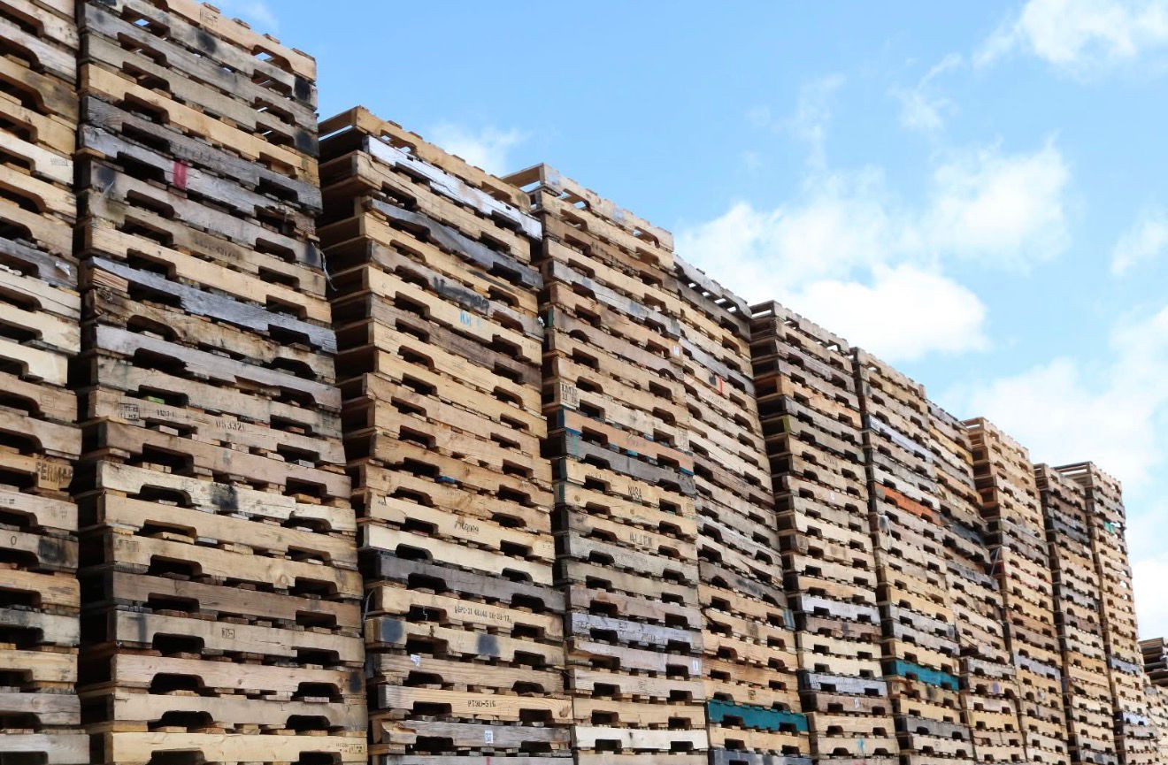 Pallet yard — Kent, WA